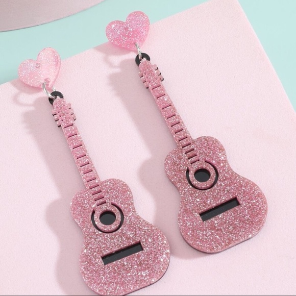 Jewelry - 3/$30 🆕 Guitar Drop Earrings